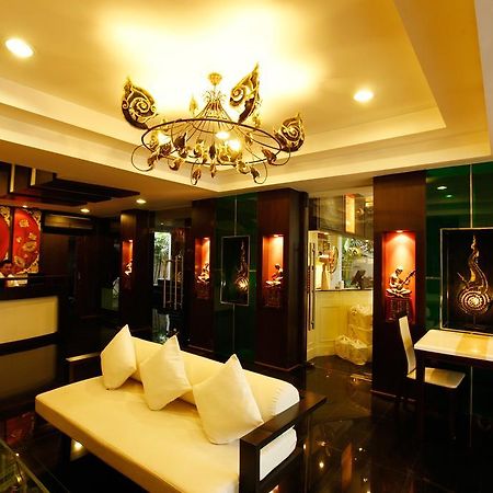 Mirth Sathorn Hotel Бангкок Экстерьер фото