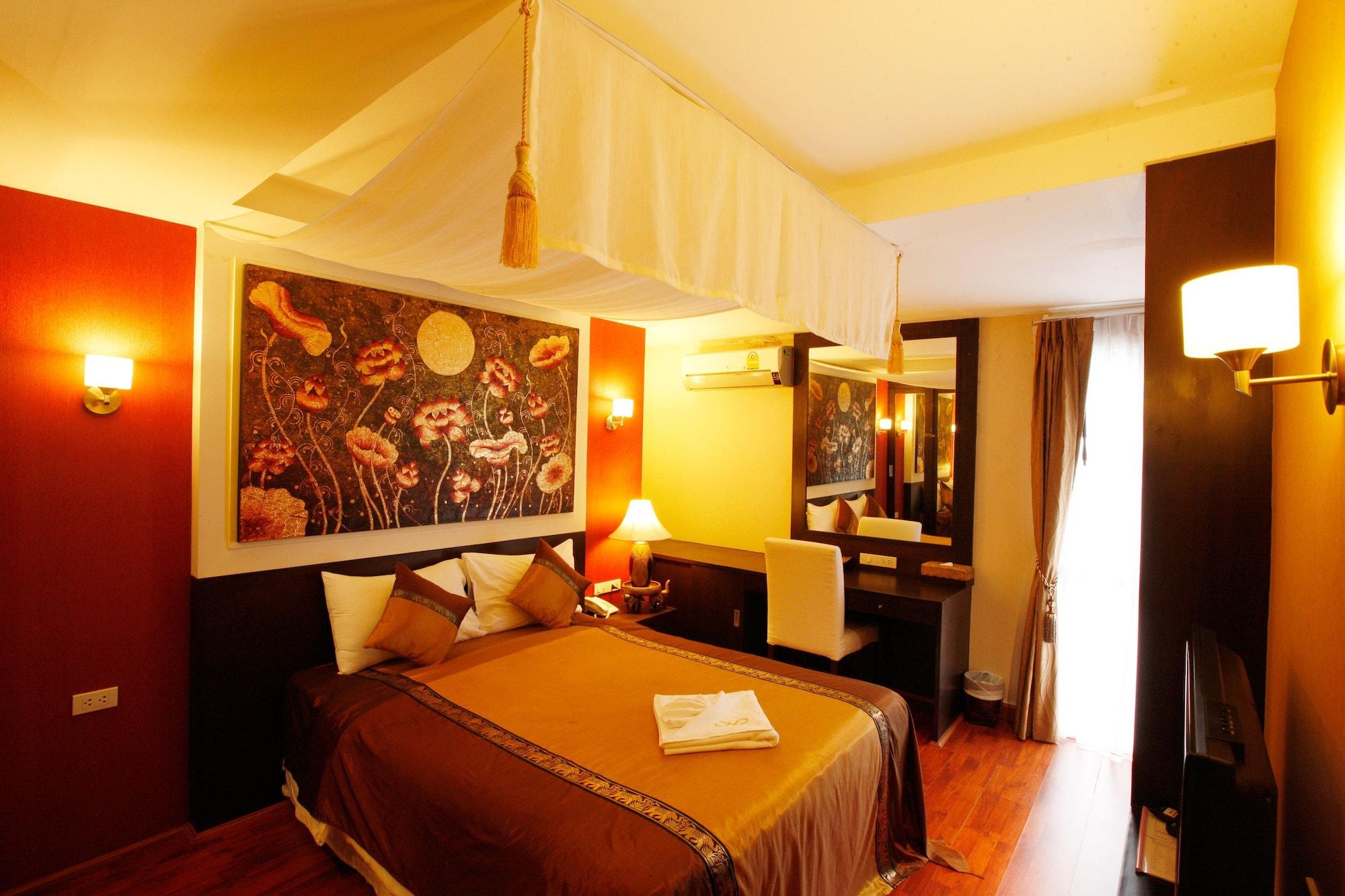 Mirth Sathorn Hotel Бангкок Экстерьер фото