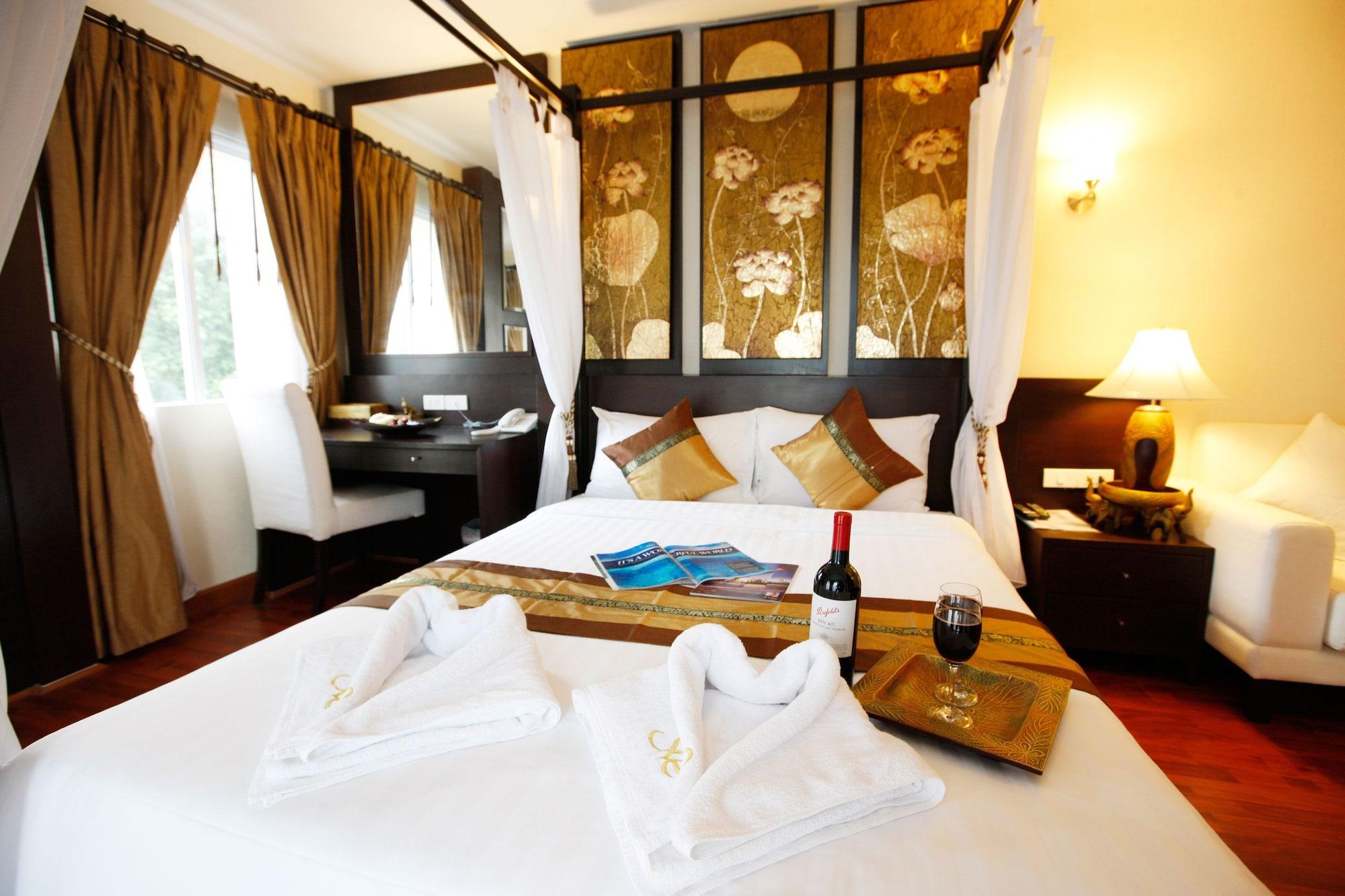Mirth Sathorn Hotel Бангкок Экстерьер фото
