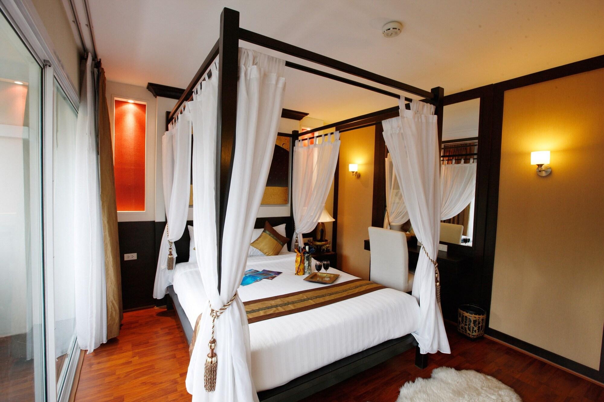 Mirth Sathorn Hotel Бангкок Экстерьер фото