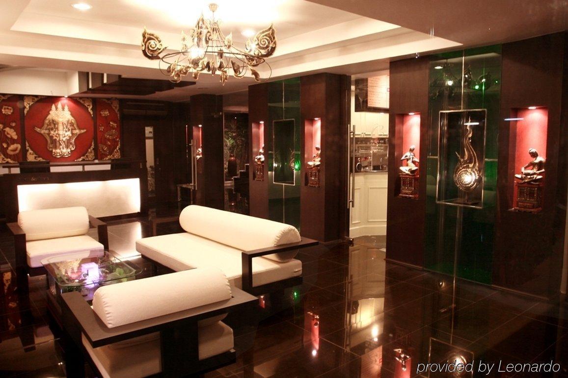 Mirth Sathorn Hotel Бангкок Экстерьер фото