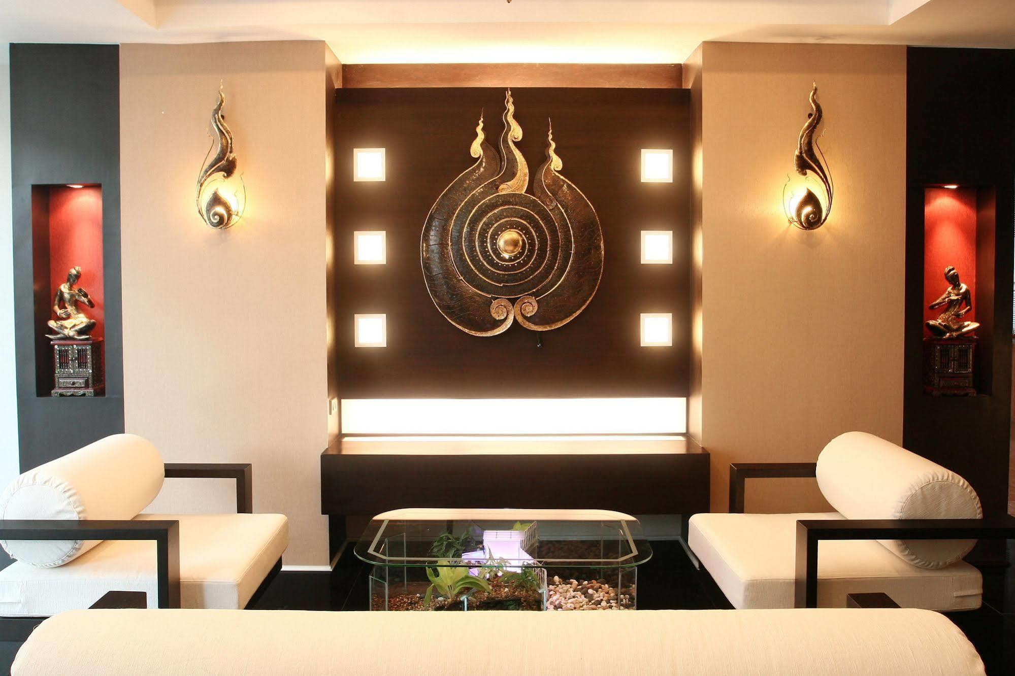 Mirth Sathorn Hotel Бангкок Экстерьер фото